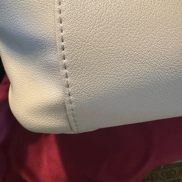 Juicy Couture Brighter Than A Diamond Classic Cream Monogram Shoulder Bag EUC - Picture 9 of 16